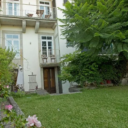 Casa Da Muralha *