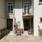 Casa Da Muralha