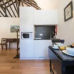 Casa Da Muralha