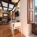 Casa Da Muralha *