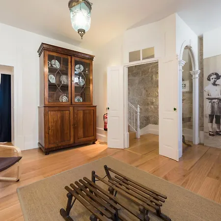 Casa Da Muralha * بورتو